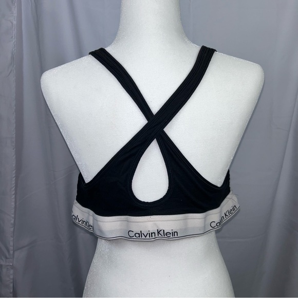 Calvin Klein Bralette Modern Molded Cups Pad Crisscross Adjustable Straps Bra - Picture 6 of 8